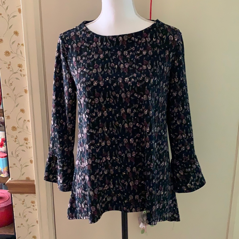 NorthStyle top - black floral - 3/4 sleeve